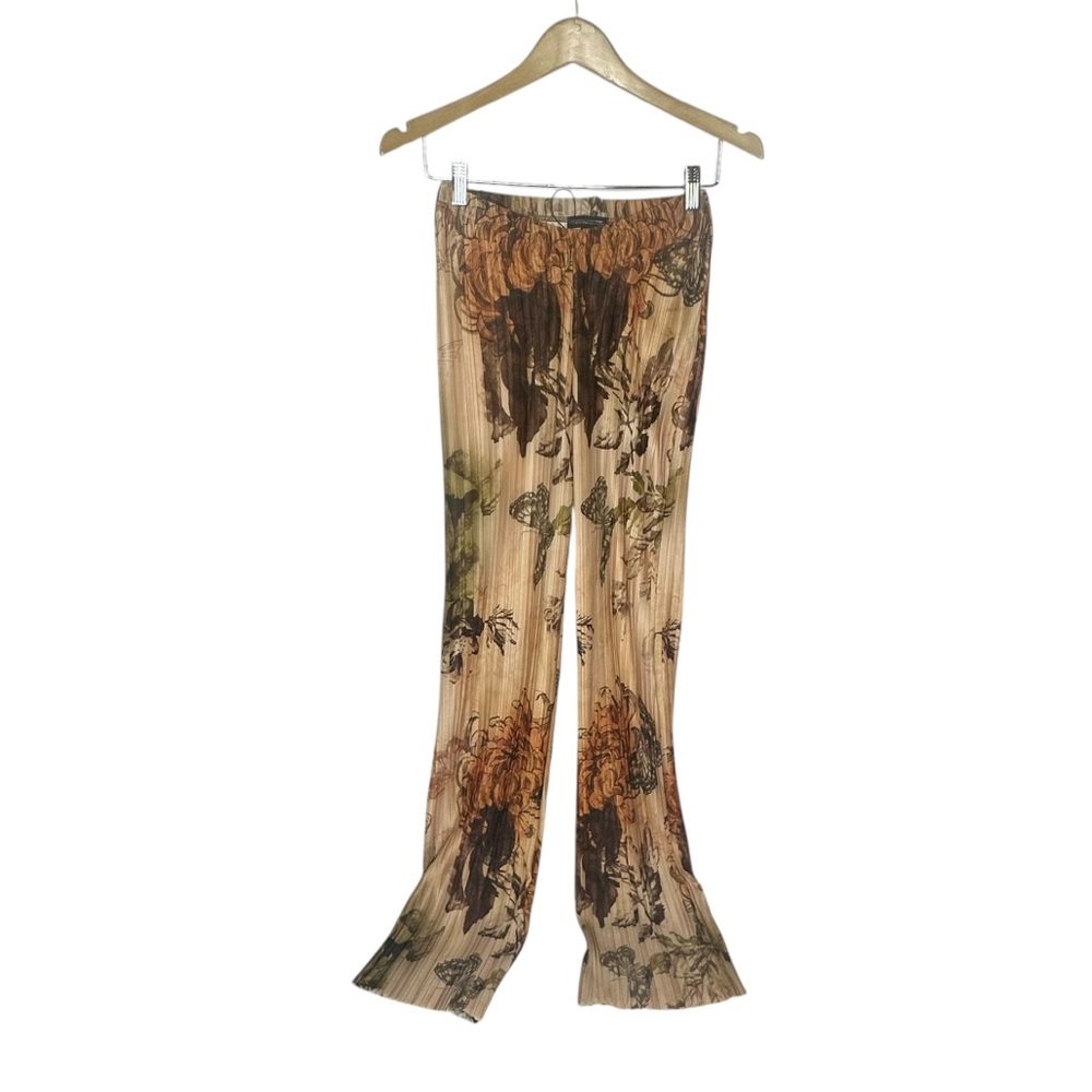 NEW PrettyLittleThing NUDE FLORAL PRINTED PLISSE MID RISE WIDE LEG PANTS 6 - Picture 5 of 13